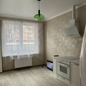 Сдается 1-комнатная квартира, 37 м²