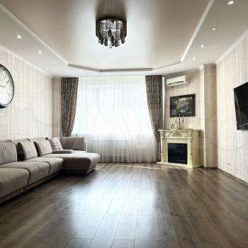 Продается 3-х комнатная квартира, 157,5 м²