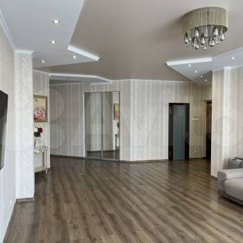 Продается 3-х комнатная квартира, 157,5 м²