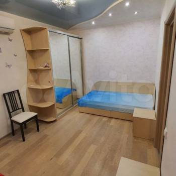 Сдается Многокомнатная квартира, 90 м²