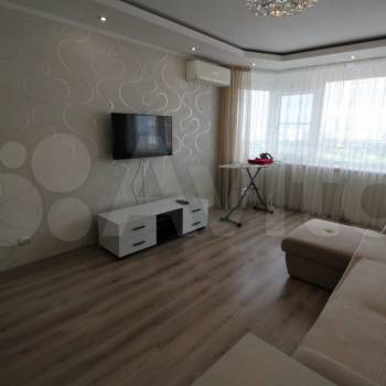 Сдается Многокомнатная квартира, 90 м²