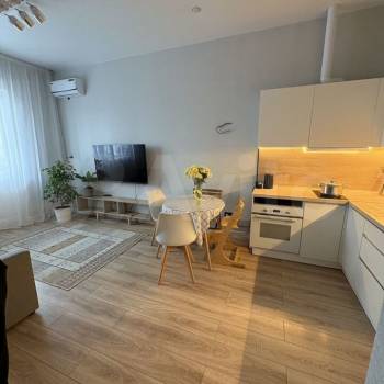Сдается Многокомнатная квартира, 64 м²