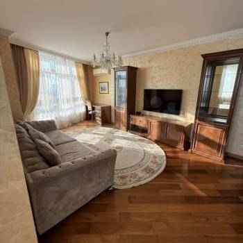 Сдается Многокомнатная квартира, 120 м²