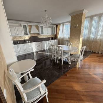 Сдается Многокомнатная квартира, 120 м²