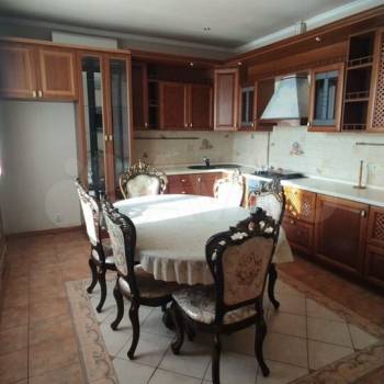 Продается Дом, 395 м²