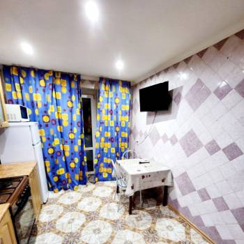 Сдается Многокомнатная квартира, 70 м²