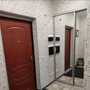 Продается 1-комнатная квартира, 36 м²