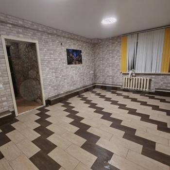 Сдается Нежилое помещение, 160 м²