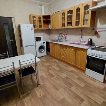 Сдается 1-комнатная квартира, 42 м²