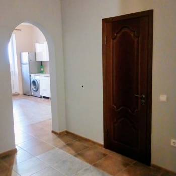 Сдается 2-х комнатная квартира, 75 м²