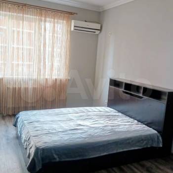 Сдается 2-х комнатная квартира, 75 м²