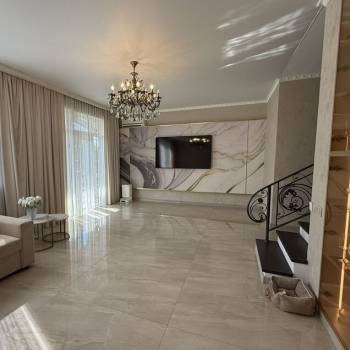 Продается Дом, 183 м²