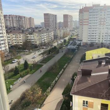 Продается 1-комнатная квартира, 37 м²