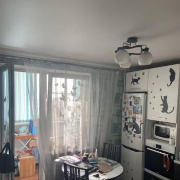 Продается 1-комнатная квартира, 37 м²