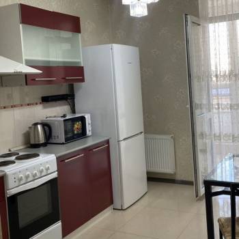 Сдается 1-комнатная квартира, 40 м²
