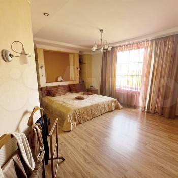 Продается Многокомнатная квартира, 138 м²