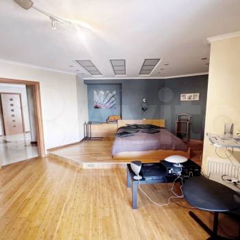 Продается Многокомнатная квартира, 138 м²