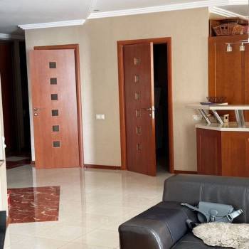 Продается Многокомнатная квартира, 138 м²
