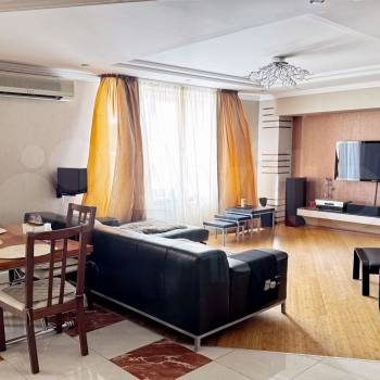 Продается Многокомнатная квартира, 138 м²