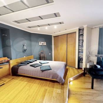 Продается Многокомнатная квартира, 138 м²