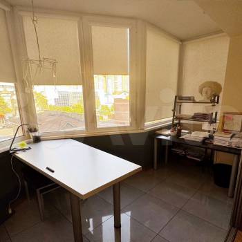 Продается Многокомнатная квартира, 138 м²
