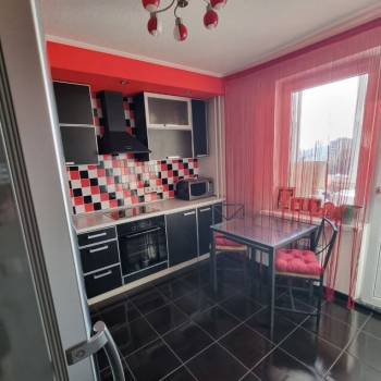 Продается 1-комнатная квартира, 38 м²