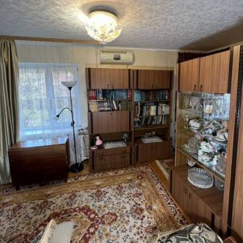 Продается 1-комнатная квартира, 33 м²