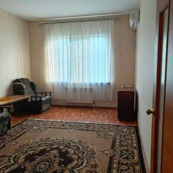 Сдается 1-комнатная квартира, 38 м²