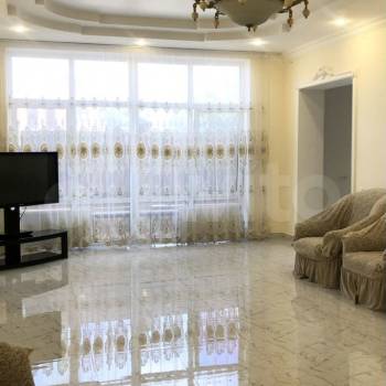 Продается Дом, 450 м²