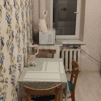 Продается 1-комнатная квартира, 38 м²