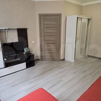 Сдается 1-комнатная квартира, 40 м²