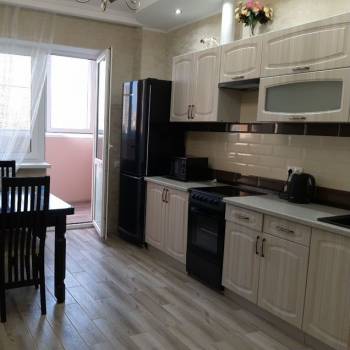 Сдается 1-комнатная квартира, 42 м²