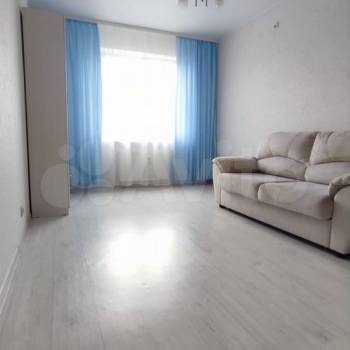 Сдается 2-х комнатная квартира, 65 м²