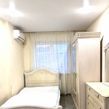 Сдается 1-комнатная квартира, 39 м²