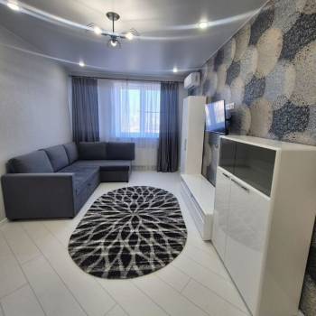 Сдается 1-комнатная квартира, 42 м²