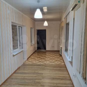 Продается Многокомнатная квартира, 90,4 м²
