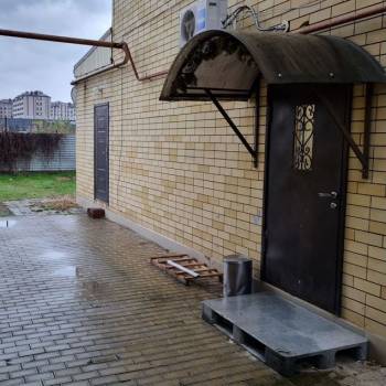 Продается Многокомнатная квартира, 90,4 м²