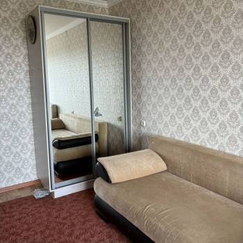 Продается 1-комнатная квартира, 36 м²