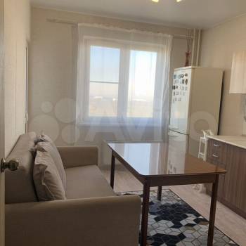 Сдается 1-комнатная квартира, 38 м²