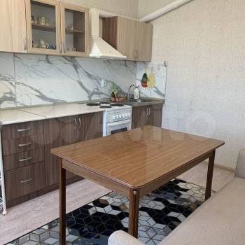 Сдается 1-комнатная квартира, 38 м²