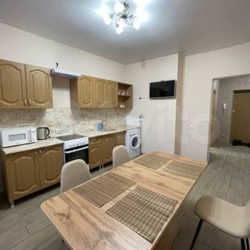 Сдается 1-комнатная квартира, 47 м²