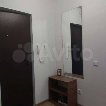 Сдается 1-комнатная квартира, 42 м²