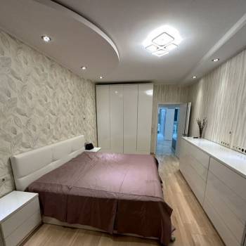 Сдается 2-х комнатная квартира, 75 м²