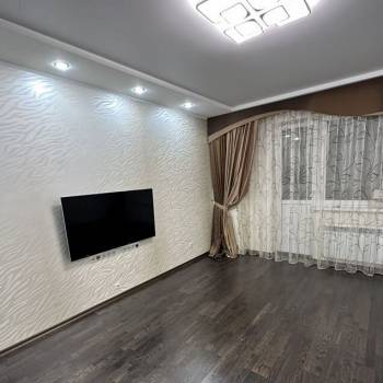 Сдается 2-х комнатная квартира, 75 м²