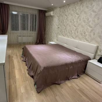 Сдается 2-х комнатная квартира, 75 м²