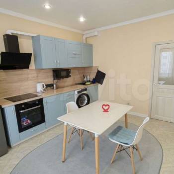 Продается 1-комнатная квартира, 46 м²