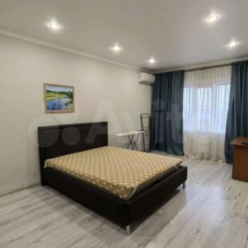 Продается 1-комнатная квартира, 46 м²