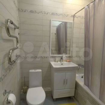 Продается 1-комнатная квартира, 46 м²