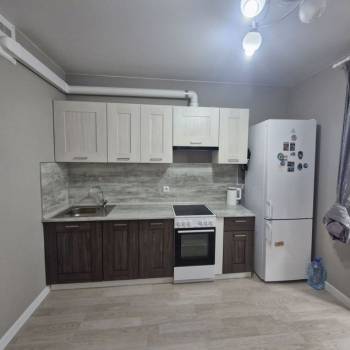 Сдается 1-комнатная квартира, 42 м²