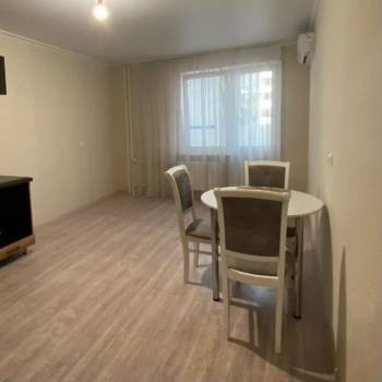 Сдается Многокомнатная квартира, 61,9 м²